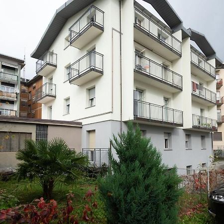 Casa Vacanze Valeria Sondrio Exteriér fotografie
