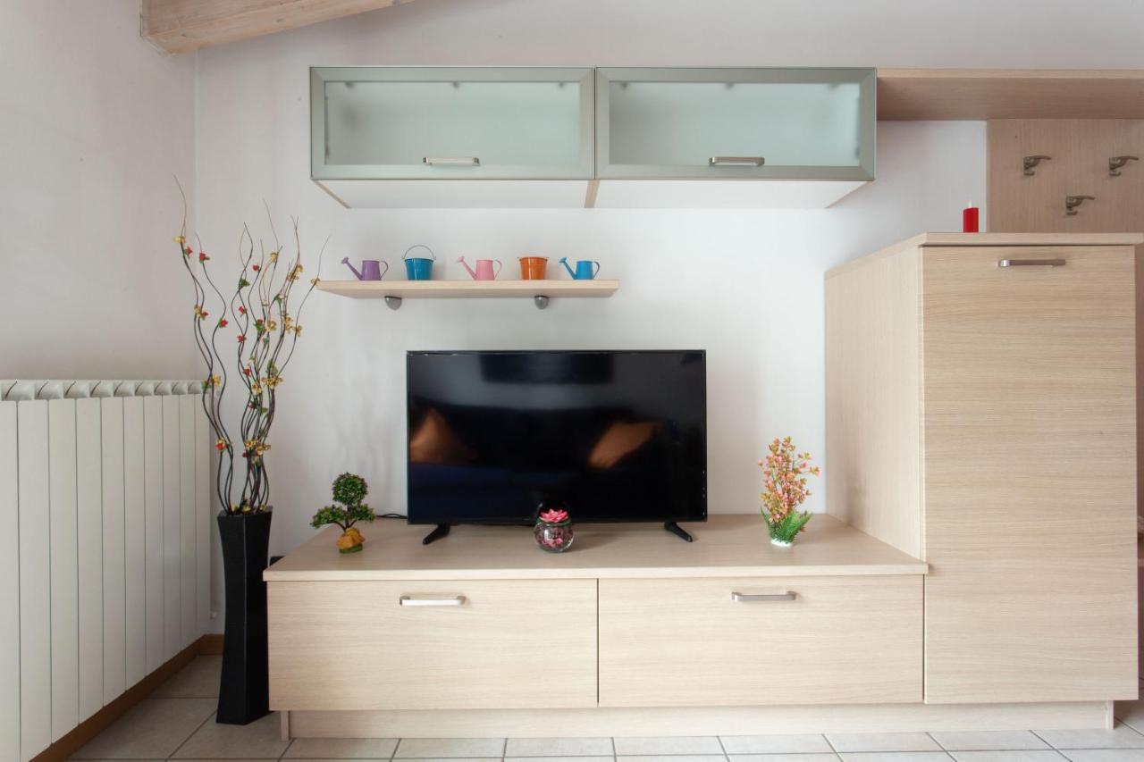 Casa Vacanze Valeria Sondrio Exteriér fotografie