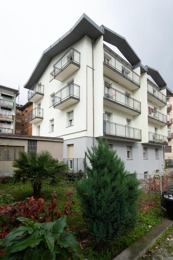 Casa Vacanze Valeria Sondrio Exteriér fotografie